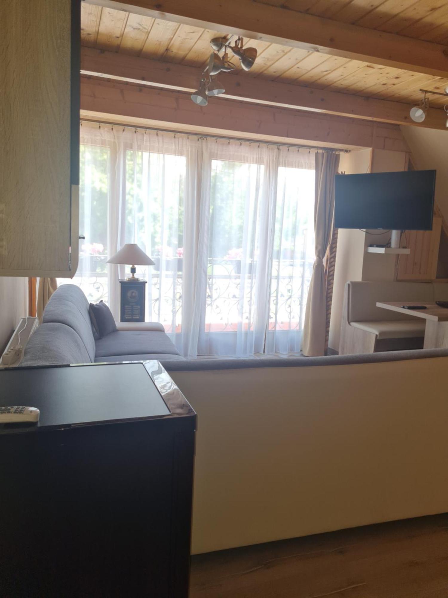 Flamingo Apartman Балатонсарсо Екстериор снимка