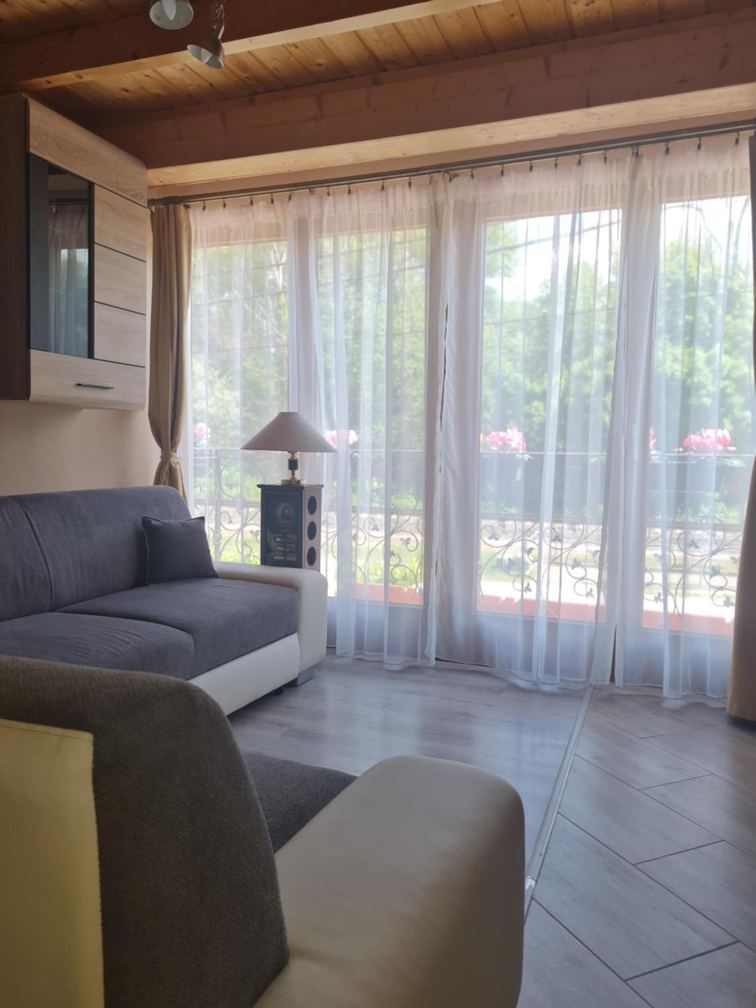 Flamingo Apartman Балатонсарсо Екстериор снимка